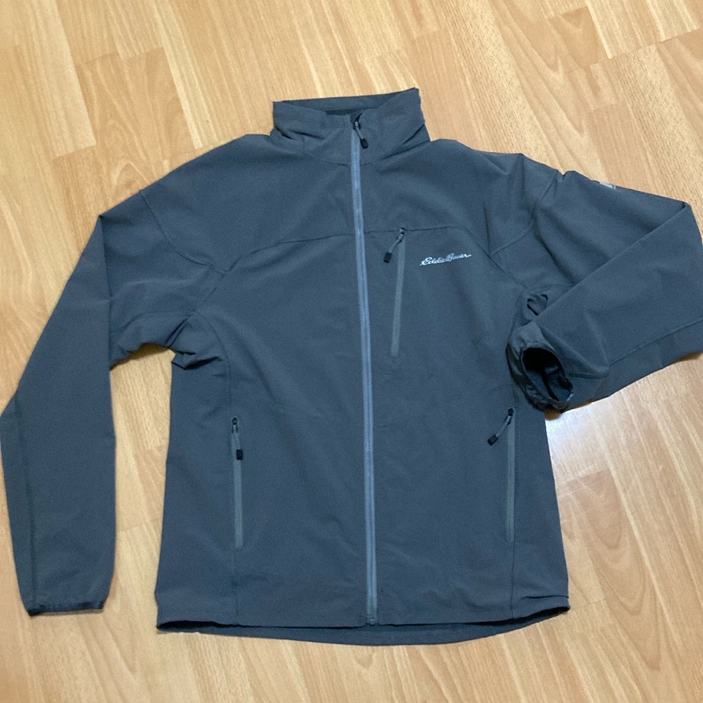 Men’s Eddie Bauer jacket in sz M